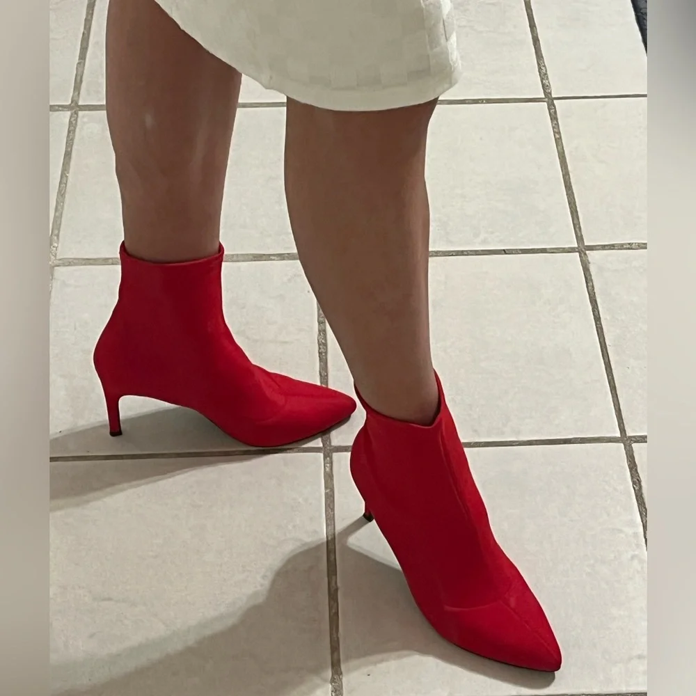 Women's Pointy Toe Stiletto Heels Sock Booties. Red. Size 9.5. - Picture 4 of 10